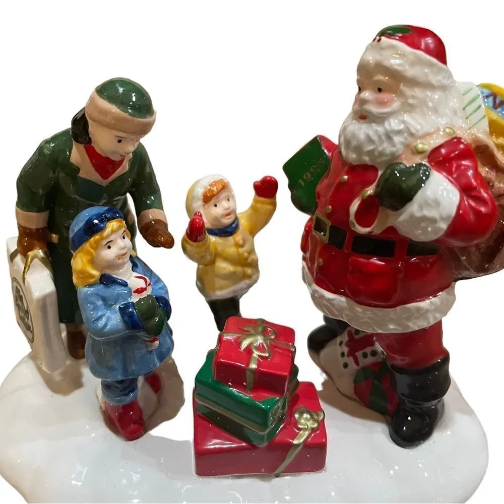 A‎ VISIT WITH SANTA by DEPT 56
